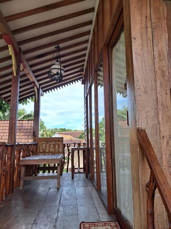 Diana'S Homestay Banyuwangi  Exterior foto